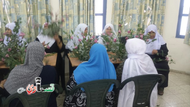 كفرقاسم : فعالية تنسيق الازهار في بيت المسنين  بارشاد ازهار مي من الطيره